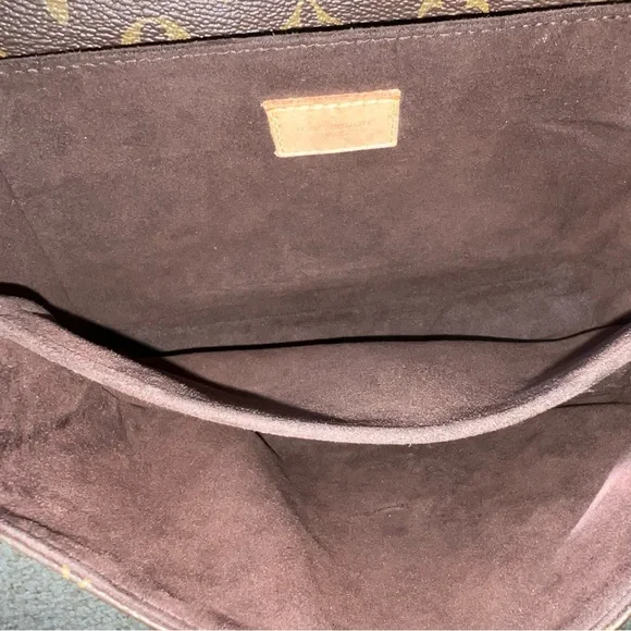 Louis Vuitton pochette Metis Monogram Canvas - Picture 9 of 12
